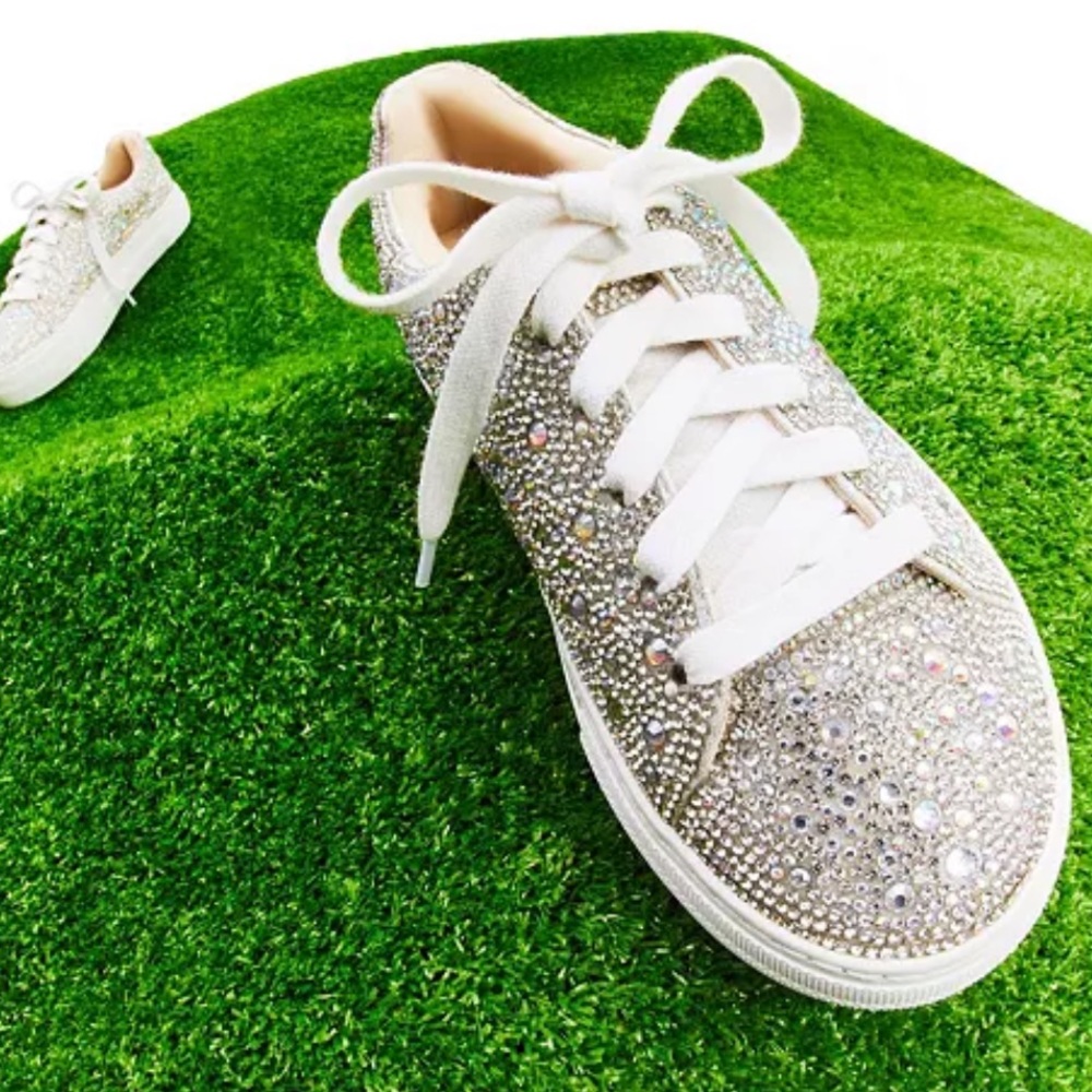 Betsy Johnson Sutton Sneakers 7.5